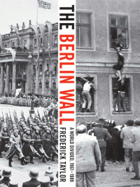 Cover image: The Berlin Wall 9780060786144