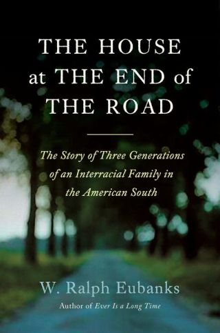 Titelbild: The House at the End of the Road 9780061375736