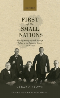 Cover image: First of the Small Nations 9780198745129