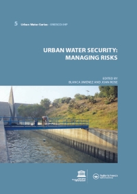 Imagen de portada: Urban Water Security: Managing Risks 1st edition 9780415485661