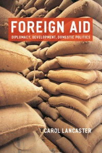 Cover image: Foreign Aid 1st edition 9780226470436