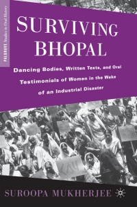 Cover image: Surviving Bhopal 9780230608115