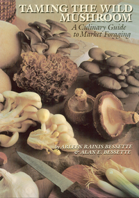 Cover image: Taming the Wild Mushroom 9780292708563