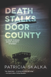 表紙画像: Death Stalks Door County 9780299299408