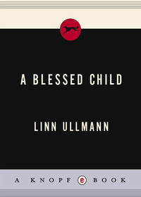 Cover image: A Blessed Child 9780307265470