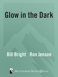 Cover image: Glow in the Dark 9781590524855