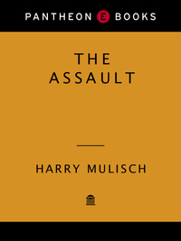 Cover image: The Assault 9780394744209