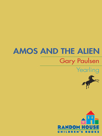 Cover image: AMOS AND THE ALIEN 9780440409908