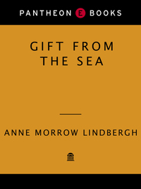 Cover image: Gift from the Sea 9780679732419