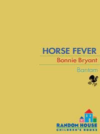 Cover image: Horse Fever 9780553486353