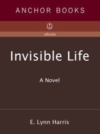 Cover image: Invisible Life 9780385469685