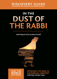 Cover image: In the Dust of the Rabbi Discovery Guide 9780310271208
