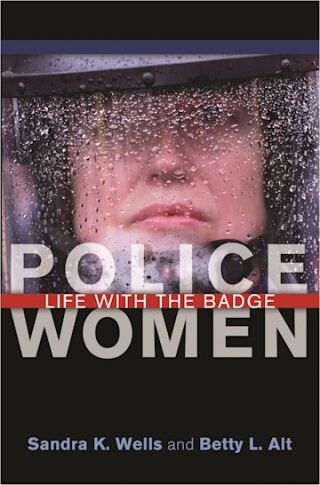 Cover image: Police Women 1st edition 9780275984779