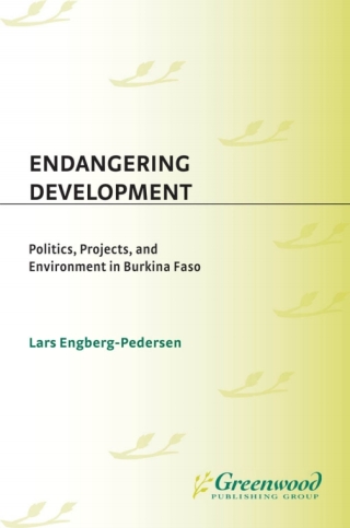 Imagen de portada: Endangering Development 1st edition 9780275979102