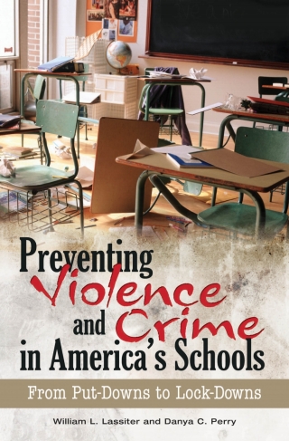 Imagen de portada: Preventing Violence and Crime in America's Schools 1st edition