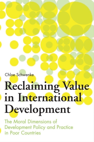 表紙画像: Reclaiming Value in International Development 1st edition