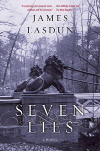 表紙画像: Seven Lies: A Novel 9780393329087