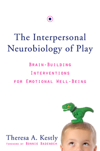 Immagine di copertina: The Interpersonal Neurobiology of Play: Brain-Building Interventions for Emotional Well-Being 9780393707496