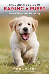 Cover image: The Ultimate Guide to Raising a Puppy 9780399582455