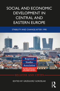 Omslagafbeelding: Social and Economic Development in Central and Eastern Europe 1st edition 9780367784225
