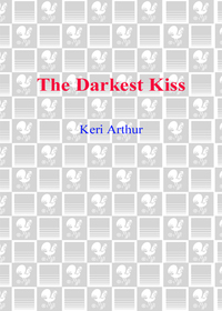 Cover image: The Darkest Kiss 9780553591149