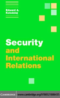 صورة الغلاف: Security and International Relations 1st edition 9780521806435