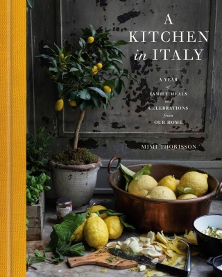Cover image: A Kitchen in Italy 9780593235218