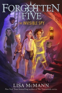 Cover image: The Invisible Spy (The Forgotten Five, Book 2) 9780593325438