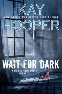 Cover image: Wait for Dark 9780425280942