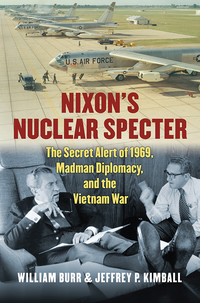 Omslagafbeelding: Nixon's Nuclear Specter 9780700620821