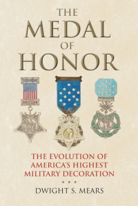 Cover image: The Medal of Honor 9780700626656