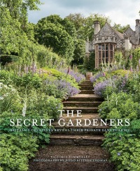 Cover image: Secret Gardeners 9780711237636