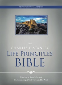 Cover image: NIV, The Charles F. Stanley Life Principles Bible 9780718097042