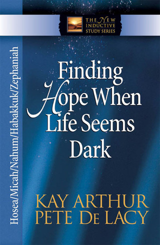 Imagen de portada: Finding Hope When Life Seems Dark 9780736918251