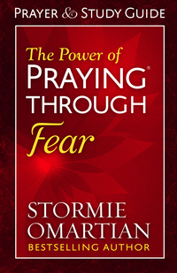 Omslagafbeelding: The Power of Praying® Through Fear Prayer and Study Guide 9780736966993