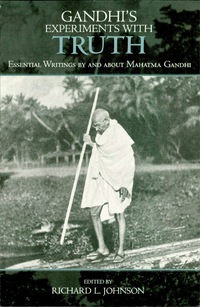 Titelbild: Gandhi's Experiments with Truth 9780739111420