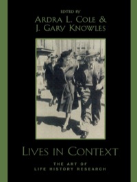 Cover image: Lives in Context 9780759101449