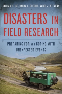 Imagen de portada: Disasters in Field Research 9780759118010