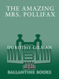 Cover image: The Amazing Mrs. Pollifax 9780449209127