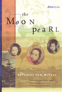 Cover image: The Moon Pearl 9780807083499