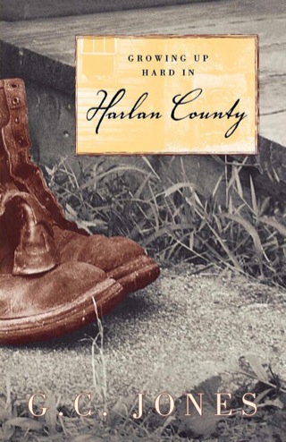 Cover image: Growing Up Hard in Harlan County 9780813115214