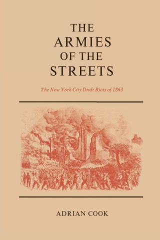 Omslagafbeelding: The Armies of the Streets 9780813151823