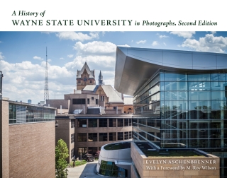 Cover image: A History of Wayne State University in Photographs 9780814345849