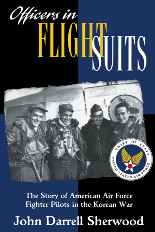 Cover image: Officers in Flight Suits 9780814781104