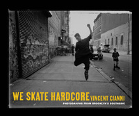 表紙画像: We Skate Hardcore 9780814716427