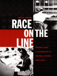 Imagen de portada: Race on the Line 9780822325734