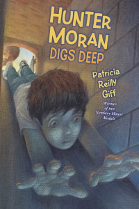 Cover image: Hunter Moran Digs Deep 9780823431656