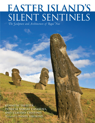表紙画像: Easter Island's Silent Sentinels 9780826352644