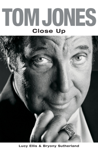 Cover image: Tom Jones: Close Up 9780857121073