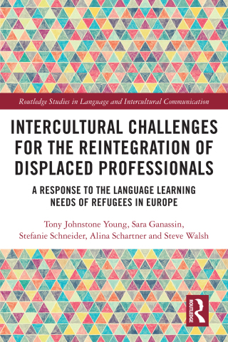 Omslagafbeelding: Intercultural Challenges for the Reintegration of Displaced Professionals 1st edition 9781032199696